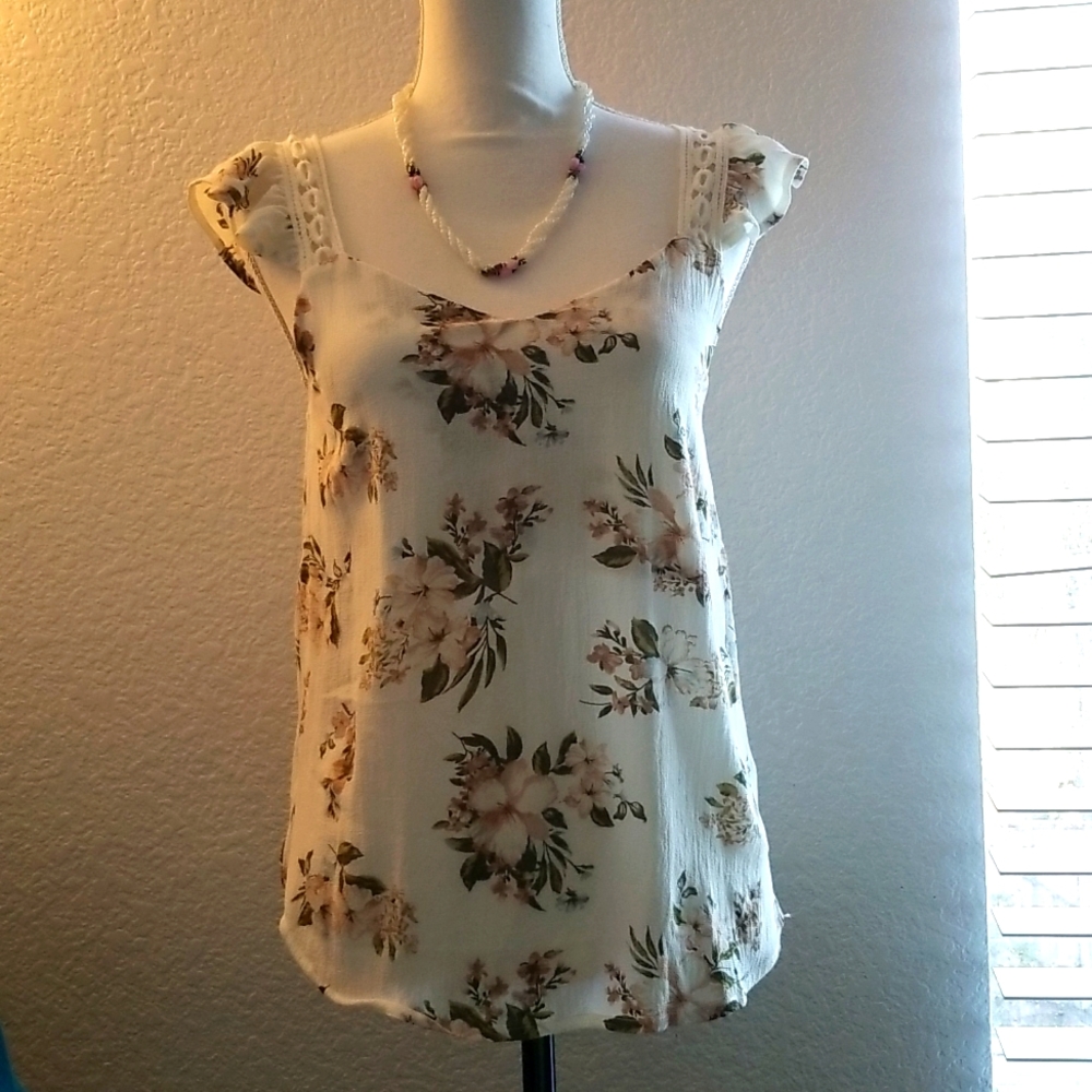 Floral & Lace Blouse